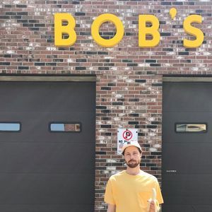 Meet your Posher, Bobby